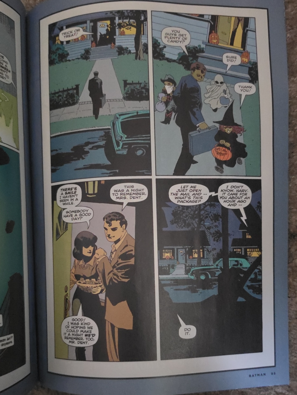 DC Batman Comics - Picture 2 of 4